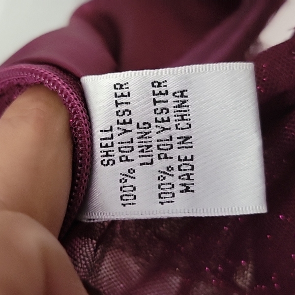 NEW Hailey Logan Off the Shoulder Party Dress - Picture 9 of 11